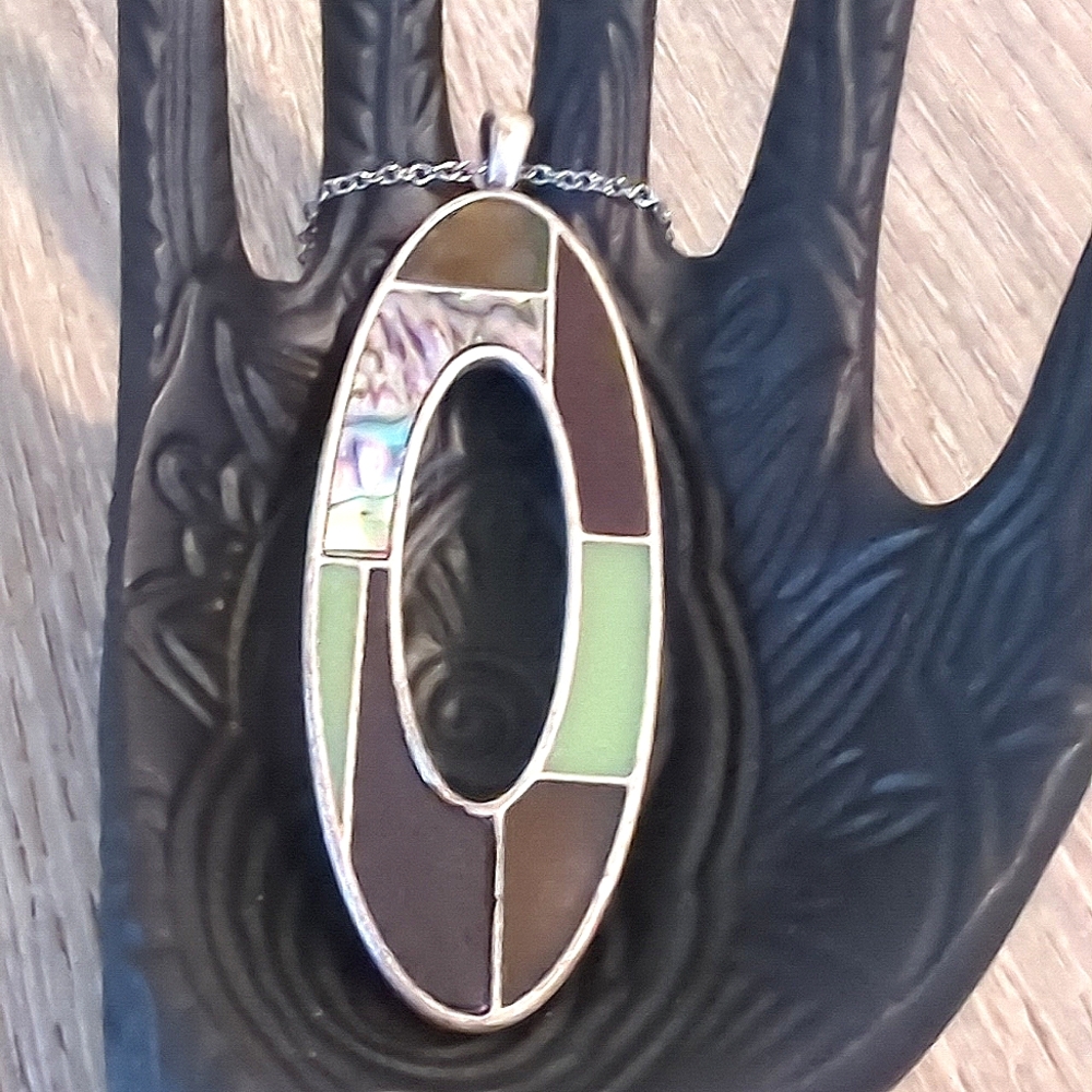 🏷️LAST CHANCE SALE $5 ITEM Vintage Enamel Abalone Art Deco Pendant Necklace